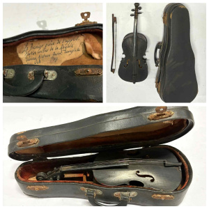 Vintage Miniature apprentice violin and bow in case with inner label 'La Premie