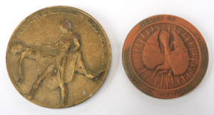 Lot 28 - 2 x Andor Meszaros designed Bronze Medals inc 1970 Commemorative - Cap Lot 28 - 2 x Andor Meszaros designed Bronze Medals inc 1970 Commemorative - Cap