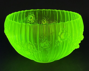 1940s Fenton Citrine Uranium Glass bowl - raised Cabbage Rose pattern to exterio