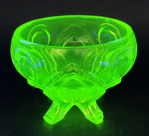 Vintage Art Deco Sowerby Uranium glass footed rose bowl 14cm D
