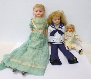 Lot 7 - 3 x early 1900s to 1930s Bisque headed & Composition headed dolls i