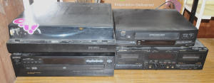 Lot 45 - 4 x Pieces of Home Stereo Equipment incl Sound Research Auto Return Tur Lot 45 - 4 x Pieces of Home Stereo Equipment incl Sound Research Auto Return Tur
