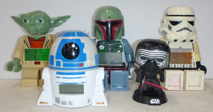 Lot 52 - Small Group Lot of Star Wars Memorabilia inc 3 x Lego Alarm Clocks feat Lot 52 - Small Group Lot of Star Wars Memorabilia inc 3 x Lego Alarm Clocks feat