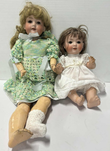 Lot 114 - 2 x vintage bisque dolls - Heuback Koppelsdorf 14 & AM 390, 22 joi Lot 114 - 2 x vintage bisque dolls - Heuback Koppelsdorf 14 & AM 390, 22 joi