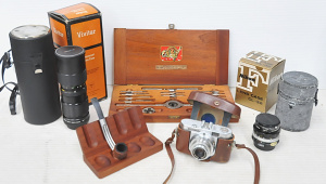 Lot 118 - Lot of Vintage Items incl Voightlander Vito B 35mm Camera, Wooden Case Lot 118 - Lot of Vintage Items incl Voightlander Vito B 35mm Camera, Wooden Case