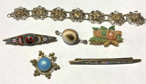 Lot 143 - Group vintage jewellery - blue enamel, mosaic brooches, floral bracele Lot 143 - Group vintage jewellery - blue enamel, mosaic brooches, floral bracele