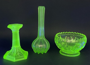 Lot 191 - 3 pces Vintage Uranium Glass inc Art Deco Frosted Hexagonal candle hol Lot 191 - 3 pces Vintage Uranium Glass inc Art Deco Frosted Hexagonal candle hol