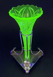 Lot 193 - Vintage Uranium Glass Flute vase in EPNS mount Total height approx 20c