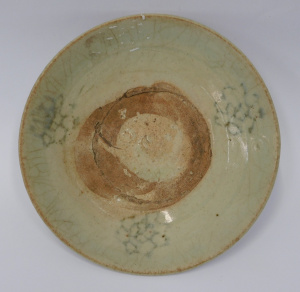 Lot 218 - Vintage Chinese stoneware shallow bowl with hand painted decoration -