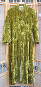 Lot 10 - Vintage Rositta Branded Ladies Green Crushed Velvet Gown - Size 42, Mad