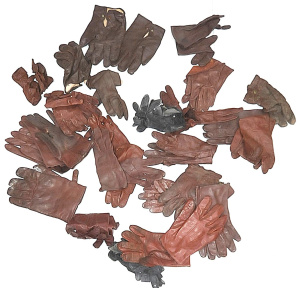 Lot 32 - Box lot of 1940s Leather Gloves incl Black & Brown Colours, Some Wo