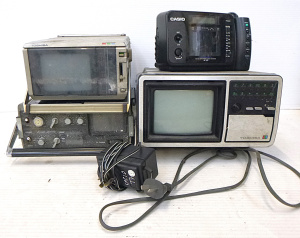 Lot 65 - Group Lot Vintage & Modern Portable TVs inc 2 x Toshiba Coloured, J