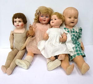 Lot 91 - 4 x Large Composition Dolls - some fully composition, others with padde