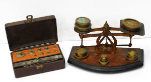 Lot 156 - 2 x Vintage Sets of scales inc Selby Scale set in bakelite case &