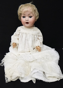 Lot 192 - Early 1900s German Bisque Socket Head Doll - Porzellanfabrik Mengersge