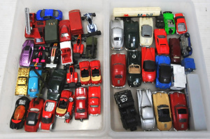 Lot Vintage Mixed Diecast Vehicles incl Corgi , Bburago, Hot Wheels, Majorette e