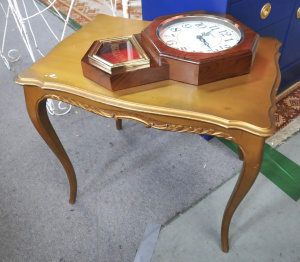 Lot 18 - 2 pces inc Decorative Side Table 54cm H & Wentworth Regulator wall
