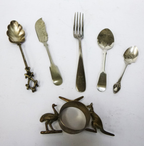 Lot 31 - Small lot of Vintage Silver Plated items inc, Australian Stokes napkin