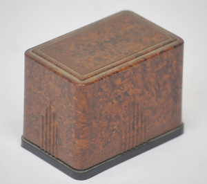 Lot 117 - Vintage Art Deco Bakelite Cigarette Dispenser marked 'A Hunt Son &