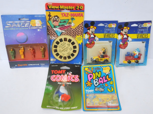 Lot 173 - Small lot - Vintage Carded Kids Toys - Capsela Spacelink set of 4 mini