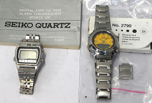 Lot 27 - 2 x Men's Watches Seiko Quartz Sports 100 w Solar Panel & Vintage