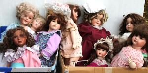 Lot 50 - 2 x Boxes Artist & Reproduction Character dolls inc Simon Halbig, S