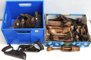 Lot 51 - 2 x Boxes of Blokey items inc Vintage wooden planes - Bailey, Record et