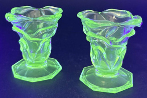 Lot 170 - Pair Vintage Crown Crystal Uranium Glass Bud Vases - octagonal bases 7 Lot 170 - Pair Vintage Crown Crystal Uranium Glass Bud Vases - octagonal bases 7
