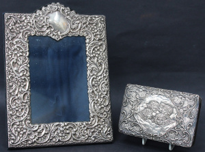 Lot 175 - 2 pces Hallmarked English Sterling Silver inc Embossed Picture Frame &