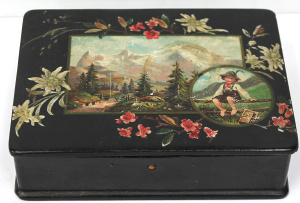 Lot 229 - Victorian Paper Mache Box with Divided lift out internal tray Scene wi Lot 229 - Victorian Paper Mache Box with Divided lift out internal tray Scene wi
