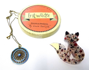2 x Jewellery items inc, boxed Erst Wilder Frond Fox Brooch & a filigree sil