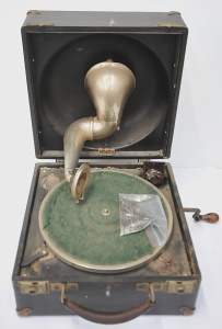 Lot 35 - Vintage Portable Gramophone - Unbranded but w Silver Amplifying horn in Lot 35 - Vintage Portable Gramophone - Unbranded but w Silver Amplifying horn in