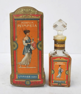 Lot 152 - Vintage Parfum Pompeia LT Piver Paris Perfume Bottle w Contents in Ori Lot 152 - Vintage Parfum Pompeia LT Piver Paris Perfume Bottle w Contents in Ori