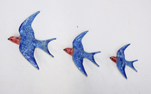 Lot 195 - Set of 3 Japanese ceramic Swallow Graduating Flying wall plaques Pink