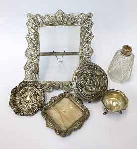 Group lot of mostly English Hmarked Sterling Silver items inc,ornate pin dish, s