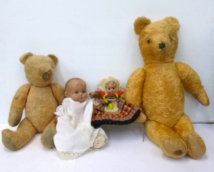 Group lot of Mostly Vintage Toys inc, Tea Cosy with celluloid head & arms, P
