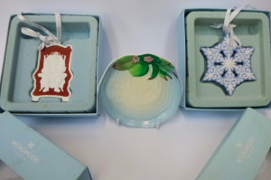 3 x China Items inc, Clarice Cliff water lily pin dish & 2 x boxed Wedgwood