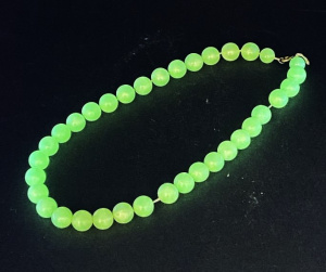 Lot 50 - Vintage UV sensitive Plastic Beads glow like Uranium Glass Lot 50 - Vintage UV sensitive Plastic Beads glow like Uranium Glass