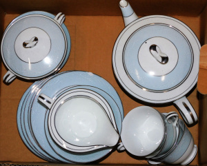 Lot 76 - Box lot Noritake Tea Set Laurete Pattern - Teapot, Creamer, Lidded Suga Lot 76 - Box lot Noritake Tea Set Laurete Pattern - Teapot, Creamer, Lidded Suga