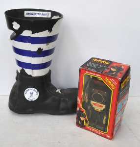 Lot 131 - Vintage Geelong Football Club Barrackers Boot & Boxed Tomy Atomic Lot 131 - Vintage Geelong Football Club Barrackers Boot & Boxed Tomy Atomic