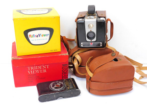 Lot 158 - Box Lot of Photography Items inc, Cameras - Kodak Vest Pocket Autograp