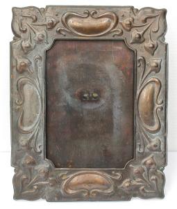 Lot 196 - Vintage Arts & Crafts Copper Samtico embossed photo frame 27cm H
