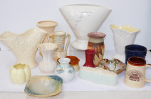 Group lot of Australian Pottery inc Lois Watson Bowl, Pates Vase, Raynham Fan Va
