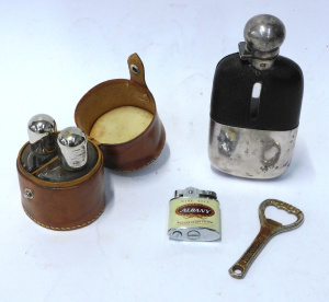 Lot 40 - Group lot of vintage Blokey items inc Leather cased two piece flask set
