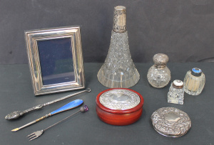 Lot 42 - Mixed lot of Sterling Silver inc Hallmarked Silver photo frame, Norwegi