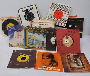 Lot 96 - Lot of Mixed Vintage 45rpm Vinyl Singles Neil Young, The Moody Blues, E