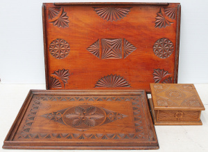 Lot 103 - Lot of 2x Chip Carved Trays & Trinket Box, 1930s Wood w Typical Ge Lot 103 - Lot of 2x Chip Carved Trays & Trinket Box, 1930s Wood w Typical Ge