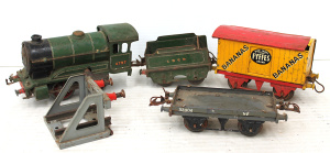 Lot 120 - Vintage Hornby O Gauge Model Railway lot inc Wind Up Locomotive &