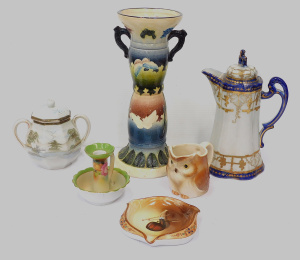Lot 148 - Group lot Vintage Japanese Ceramics inc Small Majolica Pedestal - leav