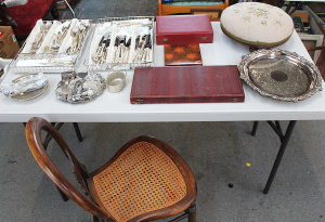 Lot 181 - Mixed Group lot inc EPNS Rodd Sheffield Cutlery set - Nemesia Pattern Lot 181 - Mixed Group lot inc EPNS Rodd Sheffield Cutlery set - Nemesia Pattern